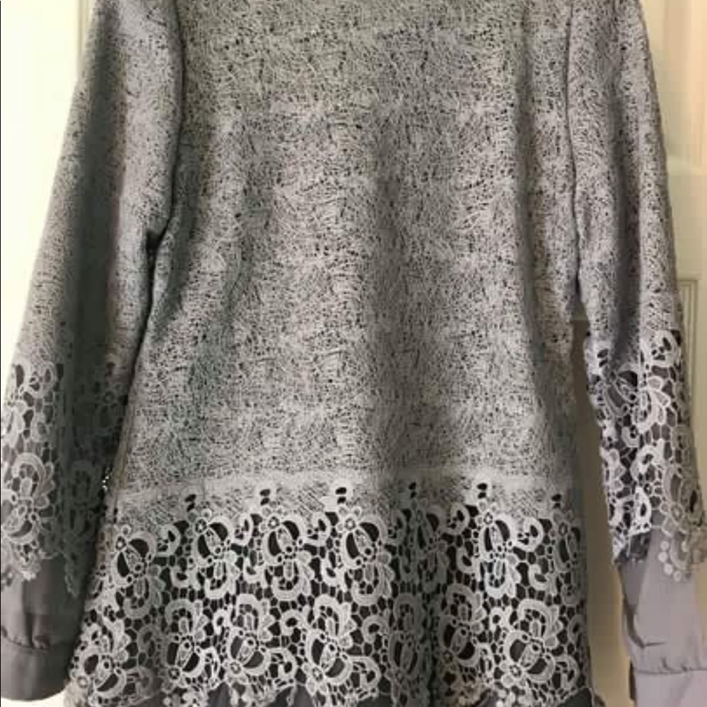 Blouse - Picture 3 of 3